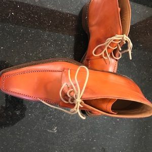 Cognac all leather lace up ankle boot.size 9/42